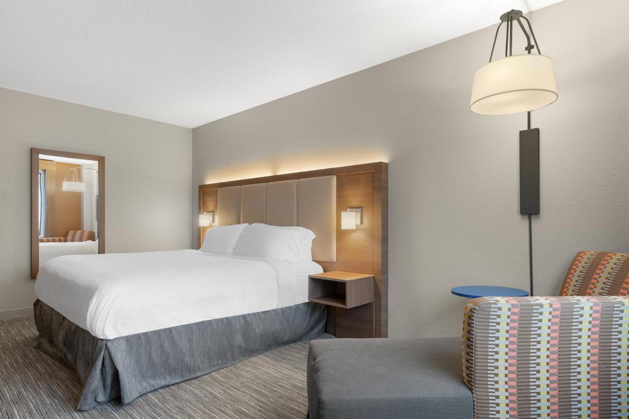 Holiday Inn Express Hotel & Suites Coralville By Ihg Exteriér fotografie