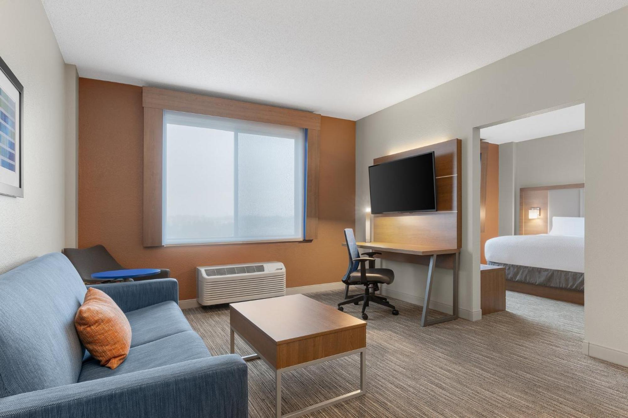 Holiday Inn Express Hotel & Suites Coralville By Ihg Exteriér fotografie