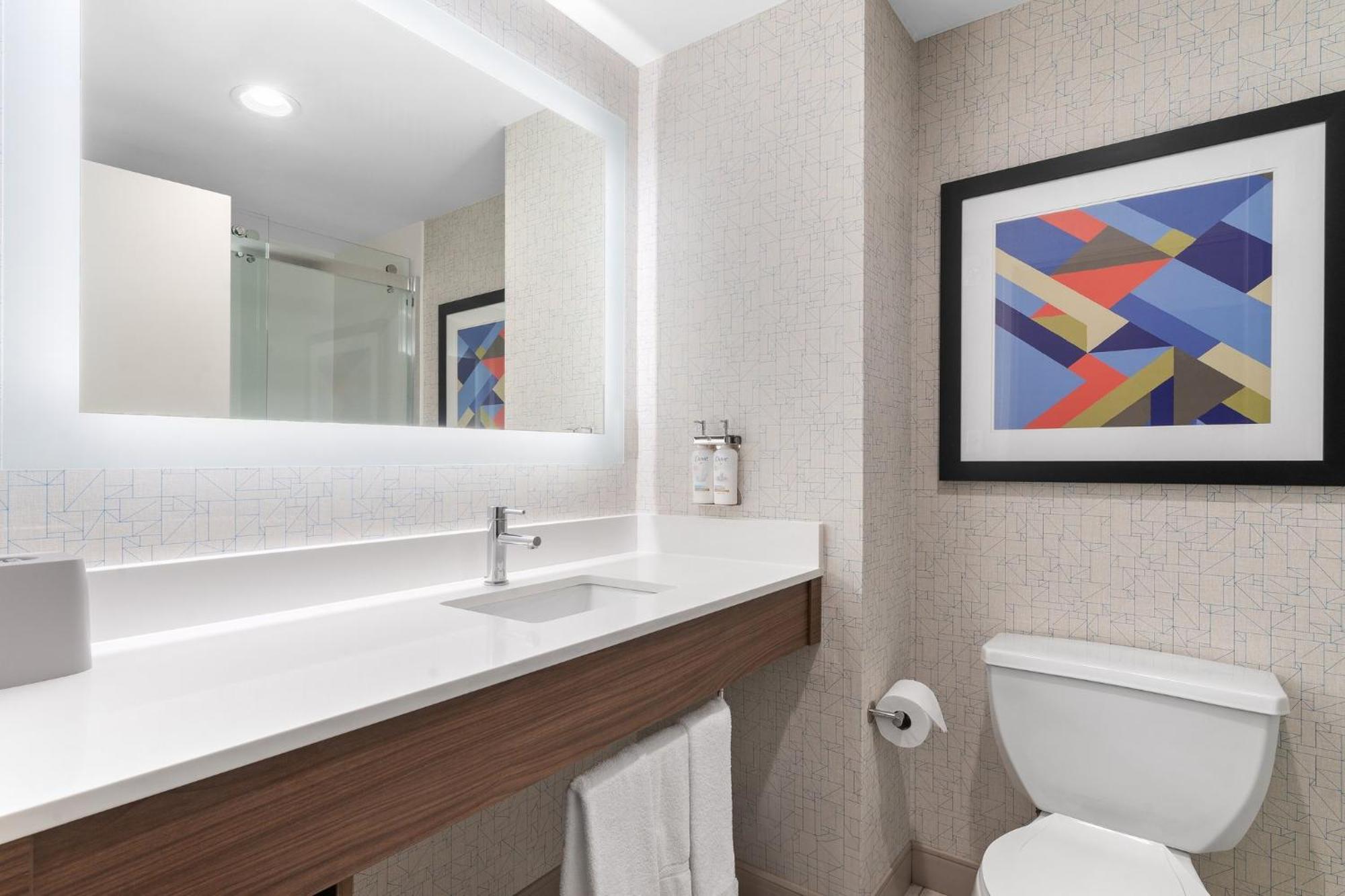 Holiday Inn Express Hotel & Suites Coralville By Ihg Exteriér fotografie
