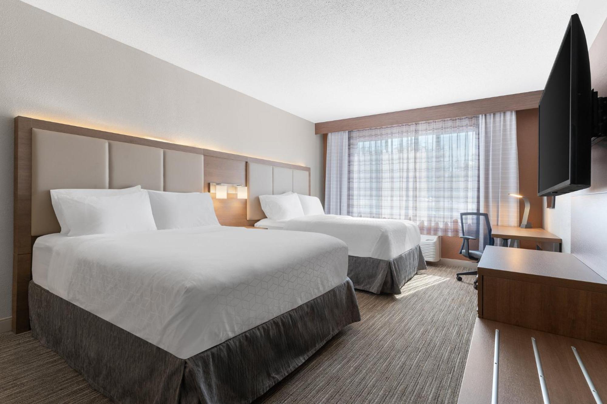 Holiday Inn Express Hotel & Suites Coralville By Ihg Exteriér fotografie