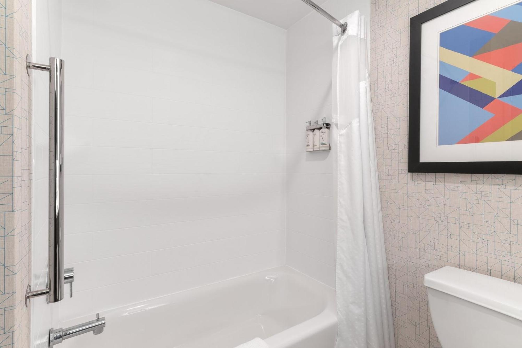 Holiday Inn Express Hotel & Suites Coralville By Ihg Exteriér fotografie
