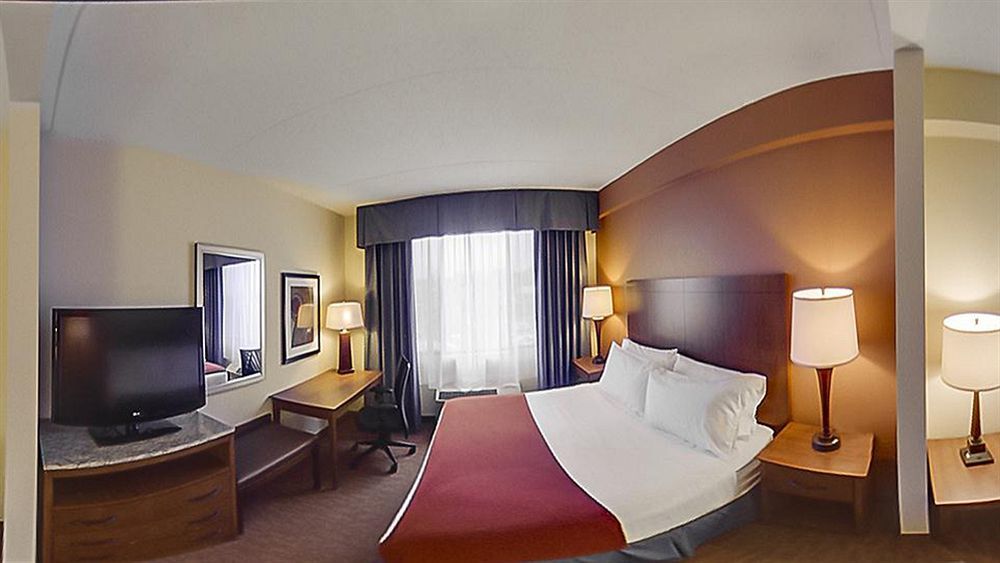 Holiday Inn Express Hotel & Suites Coralville By Ihg Exteriér fotografie